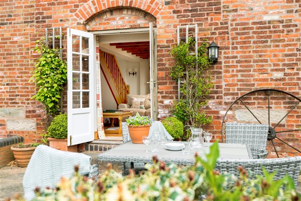 The Granary patio